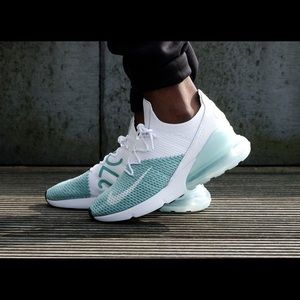 Nike Air Max 270 Igloo Emerald Lightly Used
